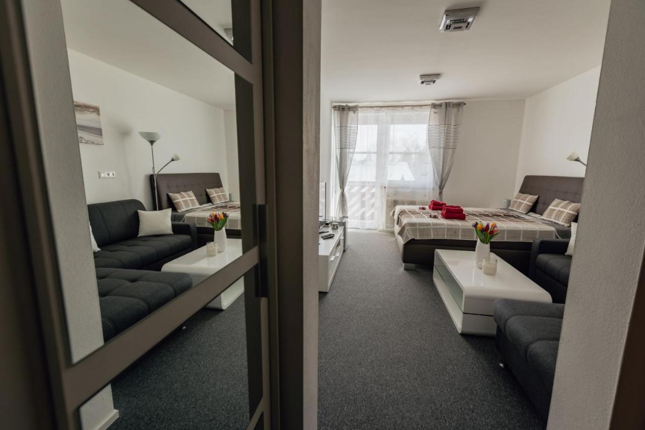 Apartman 15 Mymara Bešeňová Eksteriør billede